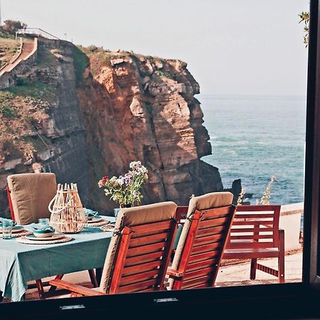 Um Lugar Ao Sol Beach House Azenhas Do Mar Sintra Exterior photo
